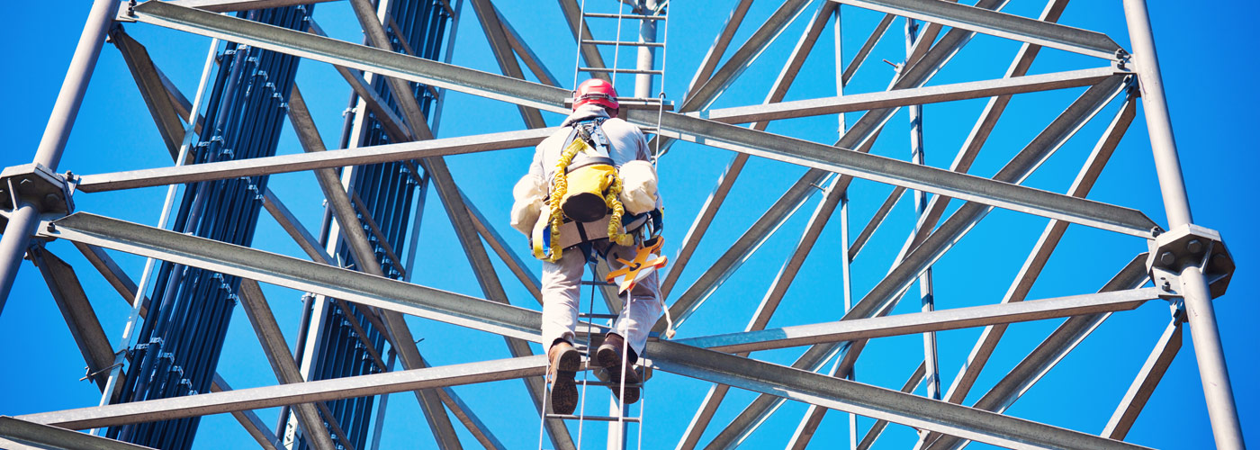 ComPlus Inc.  Communications Tower Installation, Repair, and Antenna  Servicing